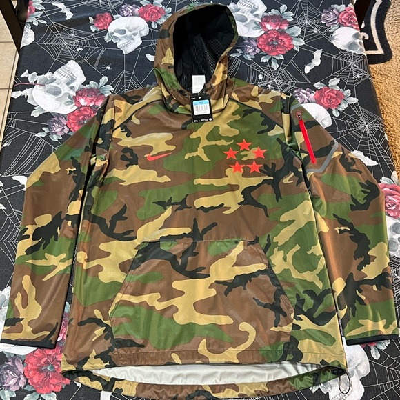 NWT 2015 NIKE FUTBOL F.C. PERFORMANCE SOCCER CAMO WINDBREAKER JACKET MENS SZ MED - Picture 1 of 13